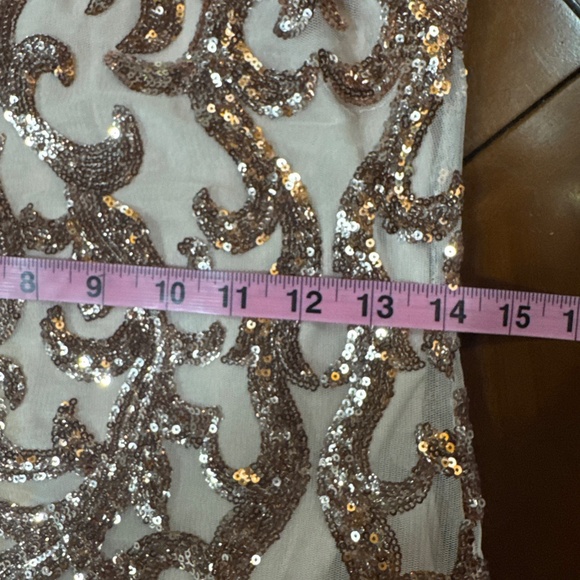 Hot Miami Styles Mini Gold Sequined Above Knee Bodycon Zipped up Halter Dress M - Picture 13 of 16